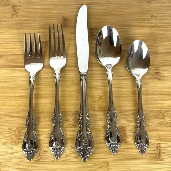 Oneida Community Brahms 5 Piece Place Setting Stainless Steel Flatware Set - Picture 1 of 3